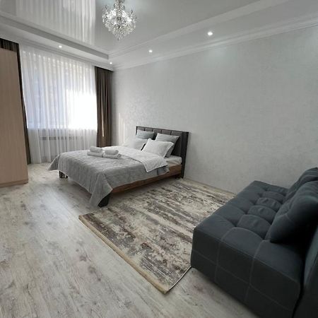 Уютная Квартира На Expo-Smart Замок Apartment อัสตานา ภายนอก รูปภาพ